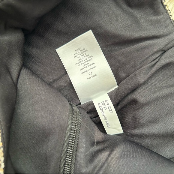 Express Tweed Mini Skirt With Fringe Black White Gold Metallic Size 4 NWT - Picture 7 of 7